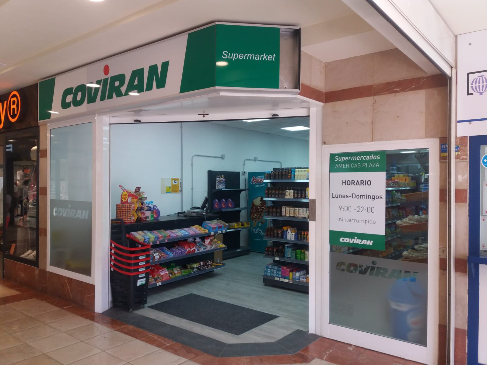 Equipamiento comercial completo supermercado Tenerife Canarias