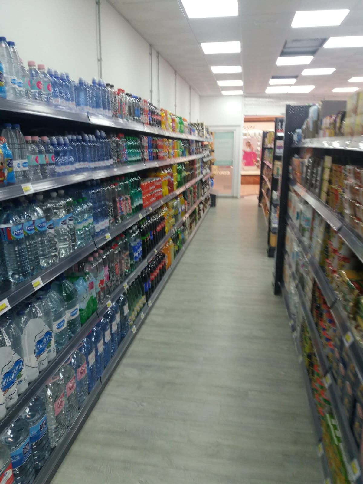 Estanterías supermercado equipamiento comercial Tenerife