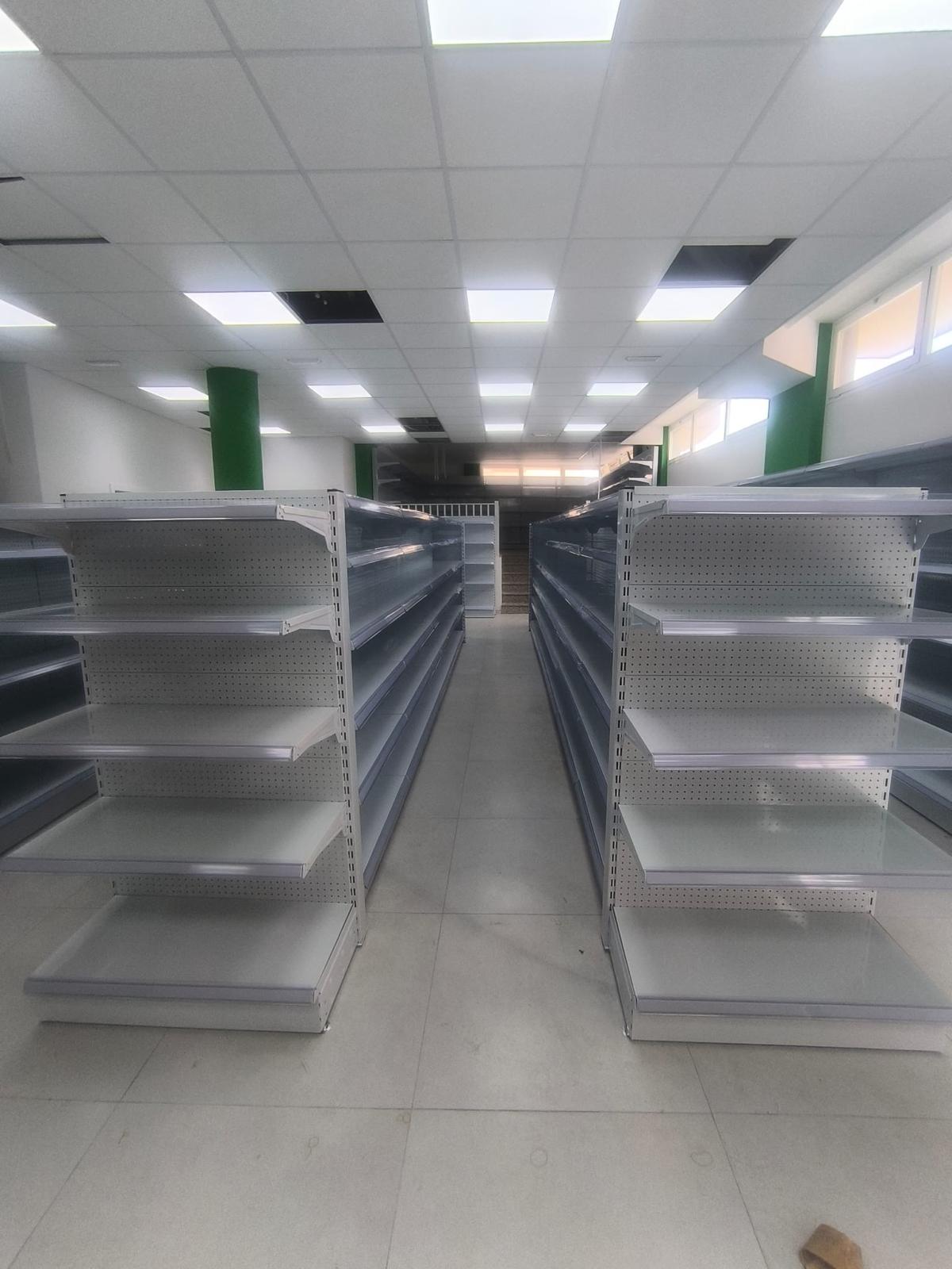 Equipamiento comercial instalado en supermercado de San Isidro Tenerife